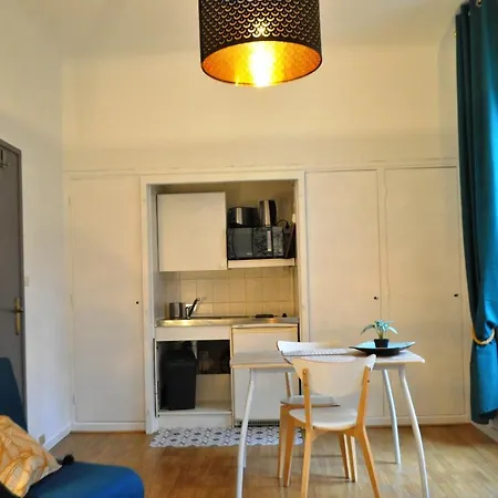 Charme Et Tranquillite, Dans Avec Piscine, L'aparte - Sejouraix Apartment *