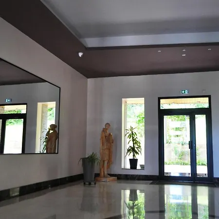 Apartment Charme Et Tranquillite, Dans Avec Piscine, L'aparte - Sejouraix