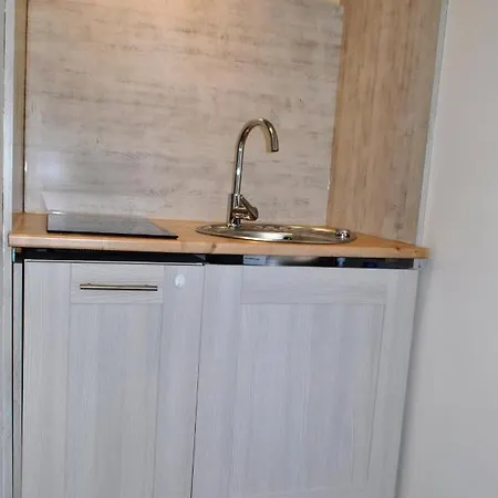 Charme Et Tranquillite, Dans Avec Piscine, L'aparte - Sejouraix Apartment